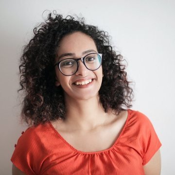 Sara L.